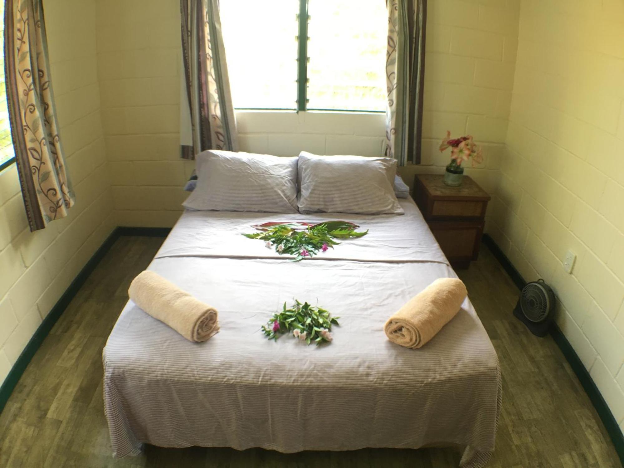 Green Lodge Holiday Homes นูคูอาโลฟา ภายนอก รูปภาพ