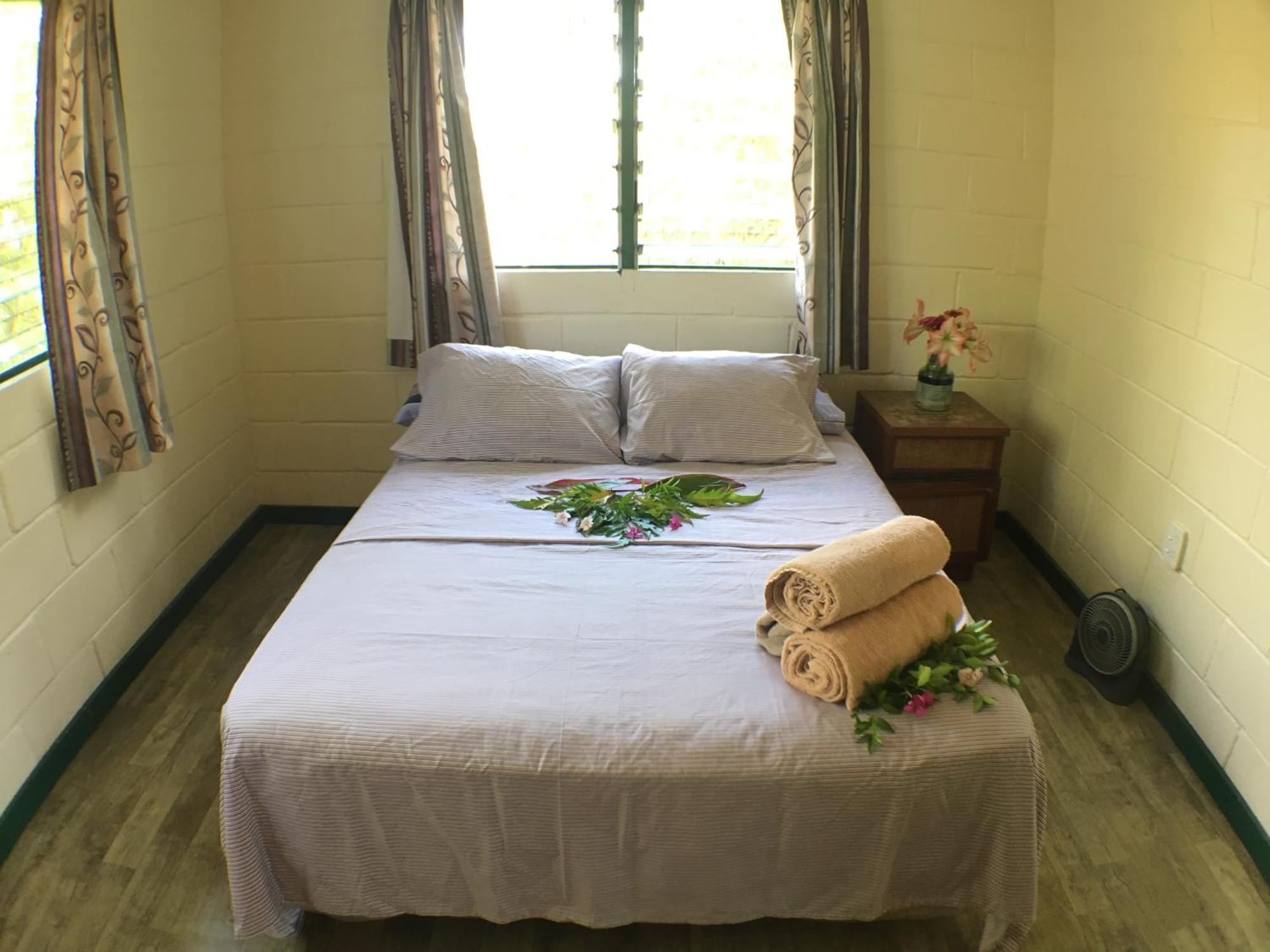 Green Lodge Holiday Homes นูคูอาโลฟา ภายนอก รูปภาพ