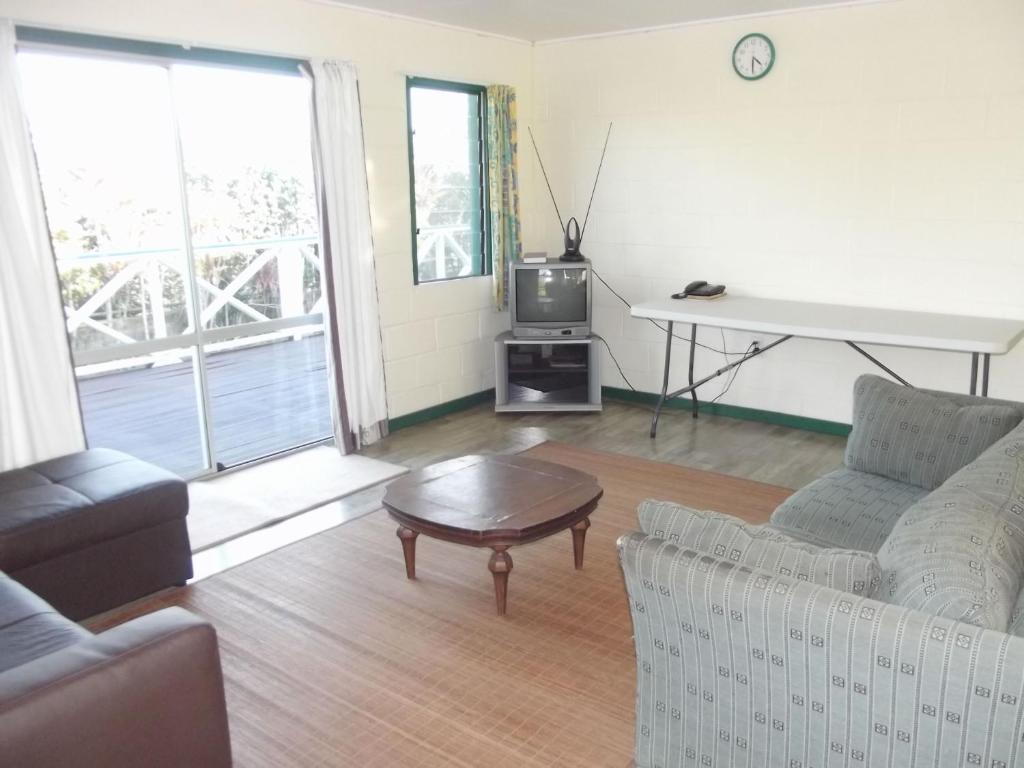 Green Lodge Holiday Homes นูคูอาโลฟา ห้อง รูปภาพ